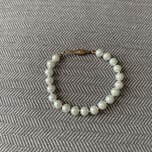 Vintage Faux Pearl Bracelet 8 Inch